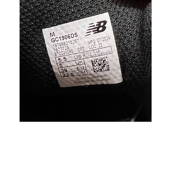 New Balance 1906 Lace Boys Sz 5.5 - Picture 8 of 8